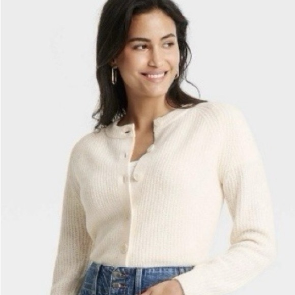Universal Thread Sweaters - Universal Thread Cardigan Cream Sweater